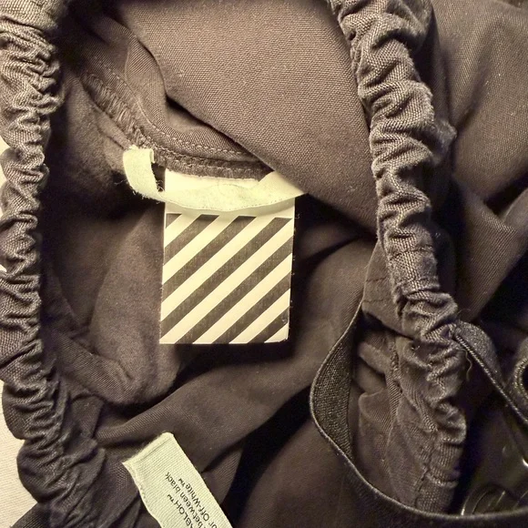 Off-White Black Cargo Pants for Men - Picture 7 of 10